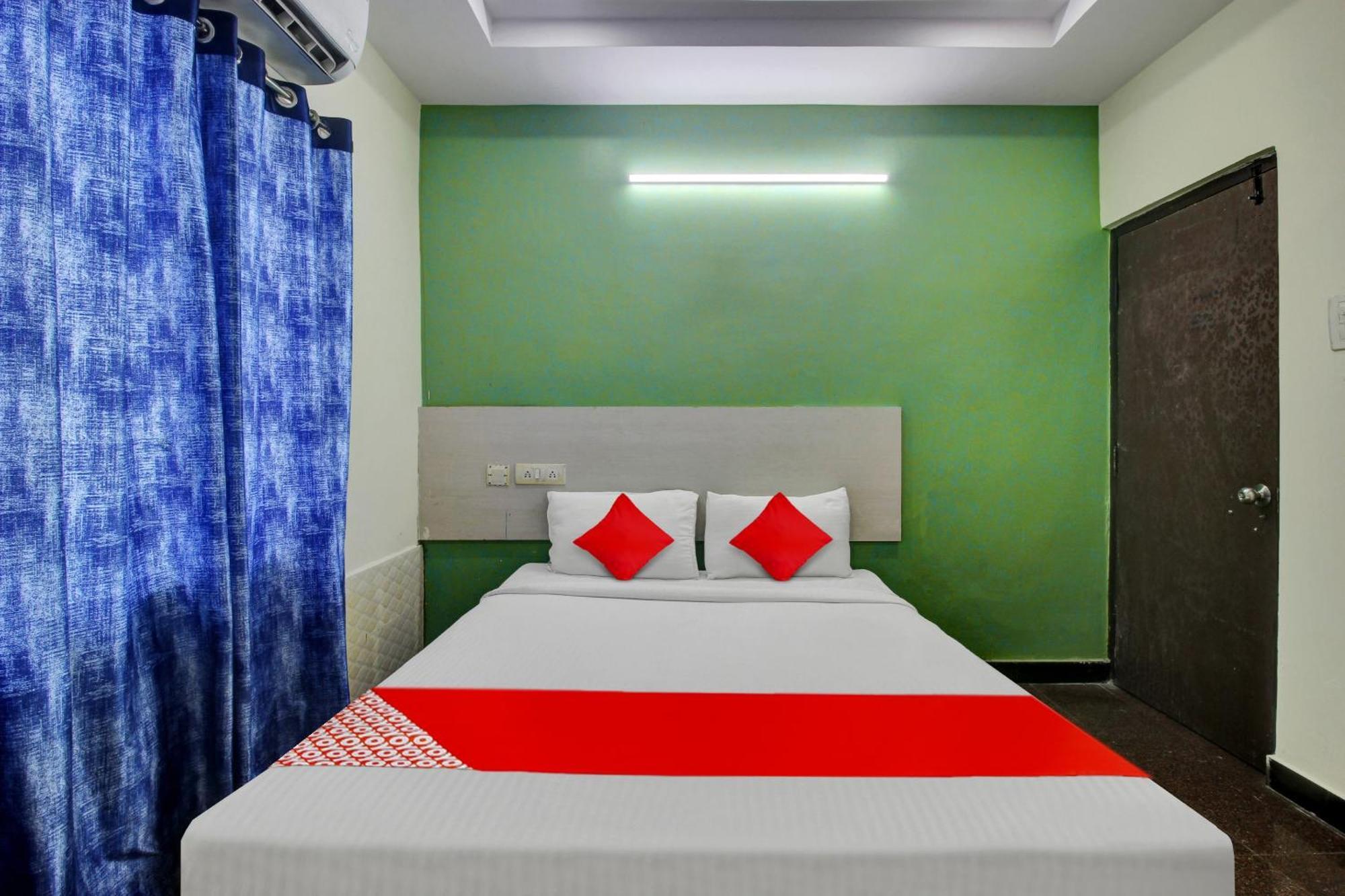 Hotel O Lavish Stay Sururnagar Luaran gambar